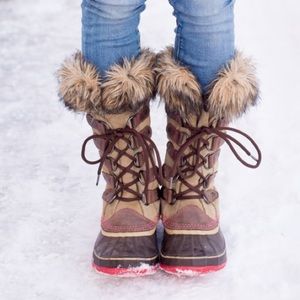 Sorel Joan of Arctic winter boots